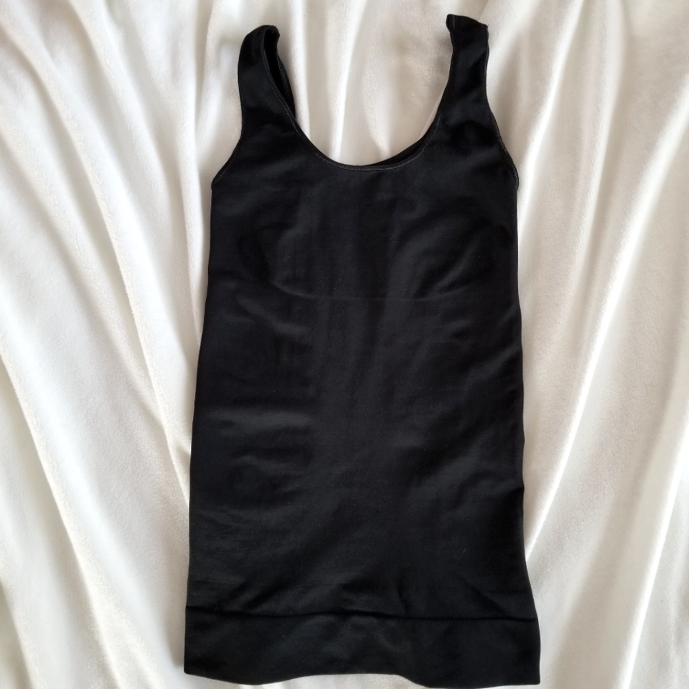 Victoria's Secret Better On Top slimming tank small black